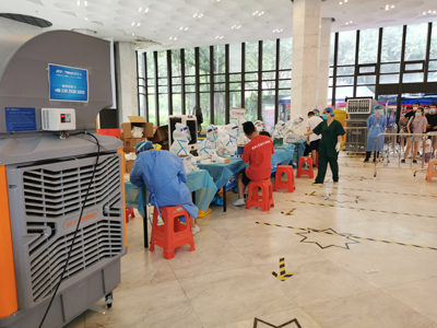 “疫”不容辭，瑞泰風(fēng)移動(dòng)式冷風(fēng)機(jī)助力松山湖核酸檢測現(xiàn)場通風(fēng)降溫