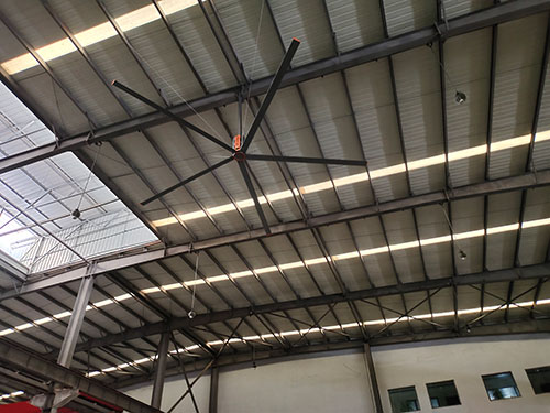 廠房空間急需清涼？瑞泰風(fēng)工業(yè)大風(fēng)扇當(dāng)仁不讓！